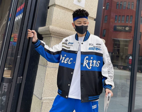 潮牌外套男女款机车服棒球服拼接运动风高街2...