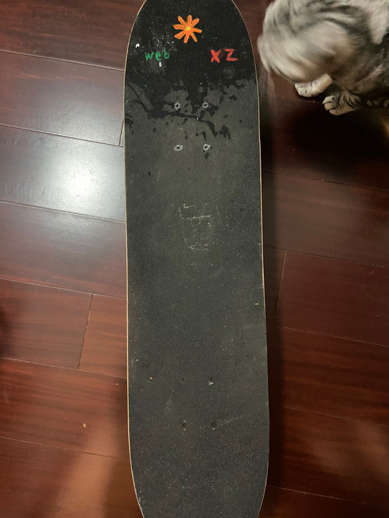 王一博同款滑板