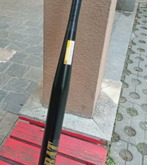 【真的要保护好自己呀】棒球棍防身车载自卫武...