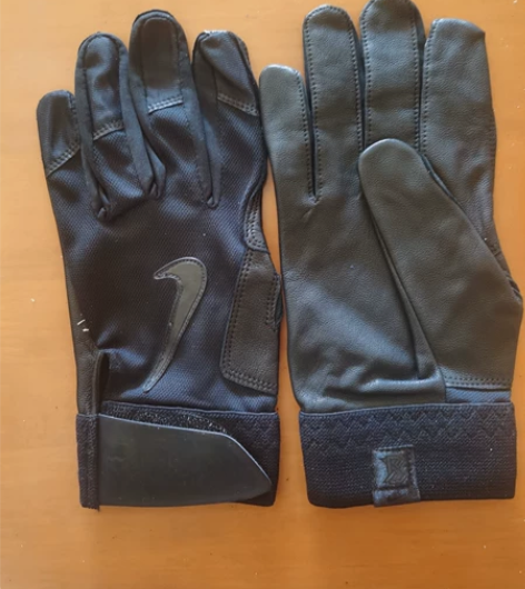 耐克棒球打击手套 击球手套。全新 微瑕疵指...