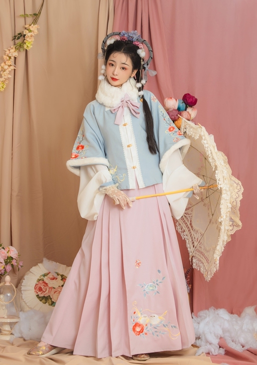 玉术原创汉服女啾啾方领半袖披袄明制百迭裙褶...