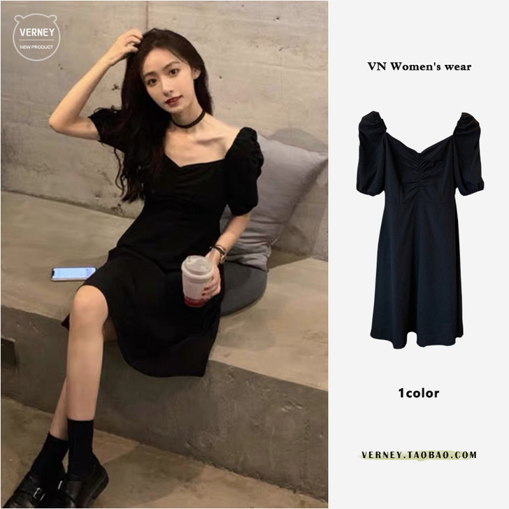 法式方领泡泡袖小黑裙女2021夏季收腰显瘦...