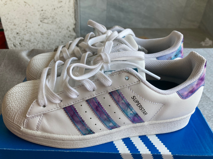 阿迪达斯三叶草女鞋36.5码