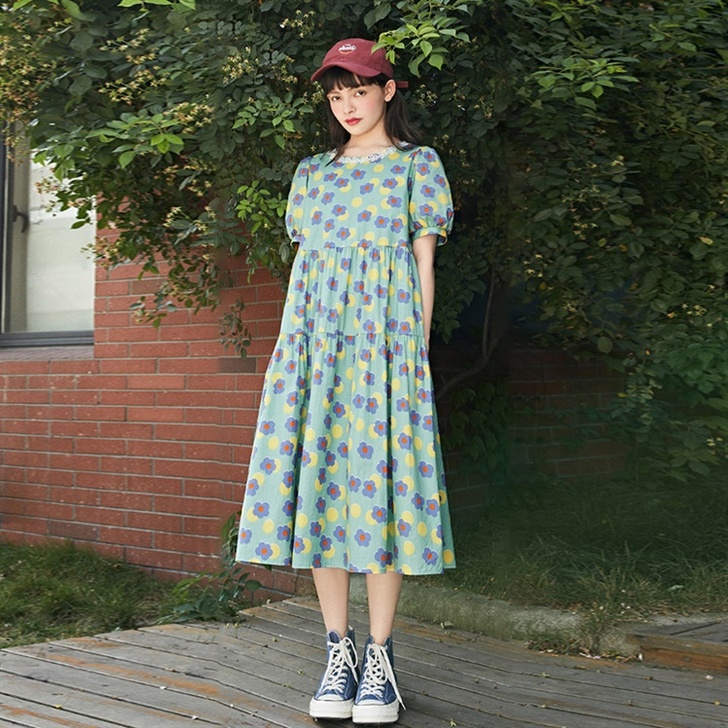 2021新款法式泡泡袖绿色碎花连衣裙女夏宽...