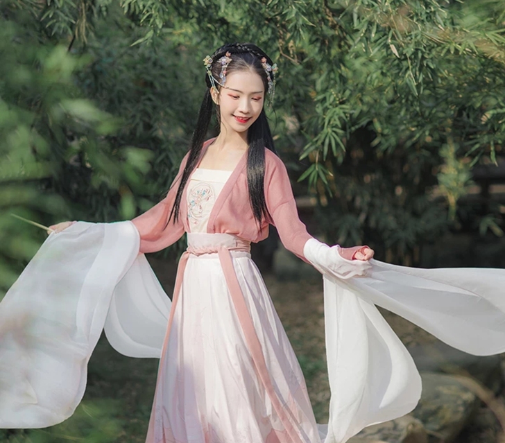 汉尚华莲，立春上襦