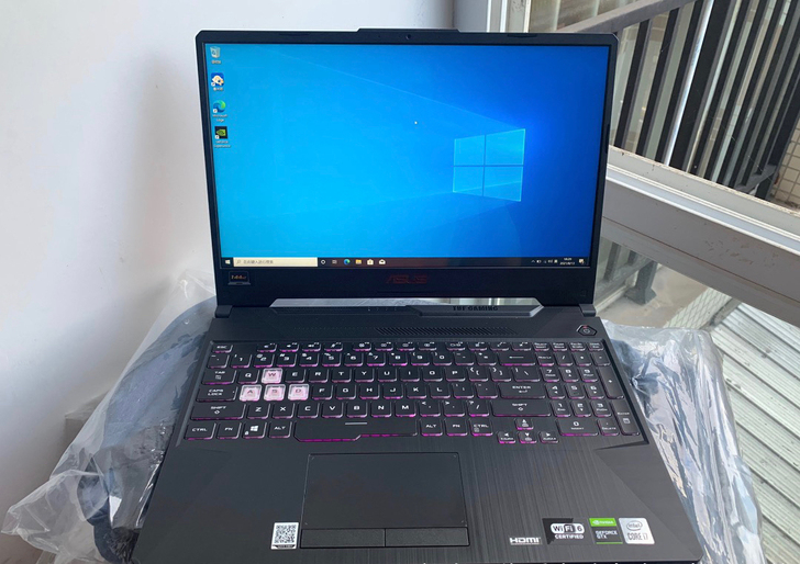 华硕飞行堡垒8 I7 10870H 166...