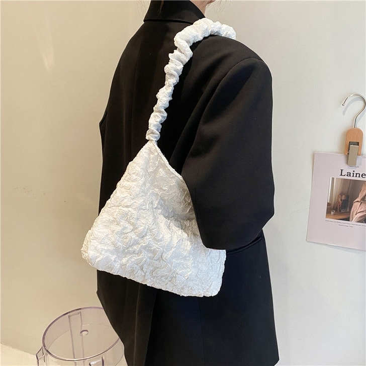 小众设计腋下褶皱包包女夏天洋气2021新款...