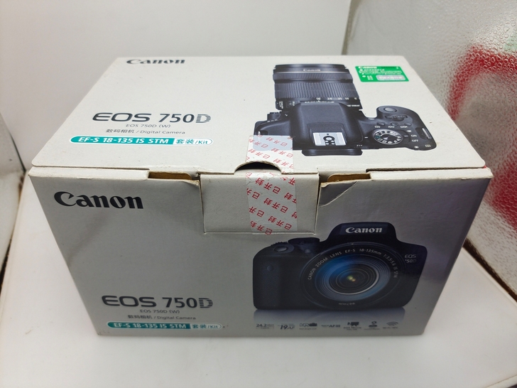 佳能750D18-55套机国行包装盒，成色...