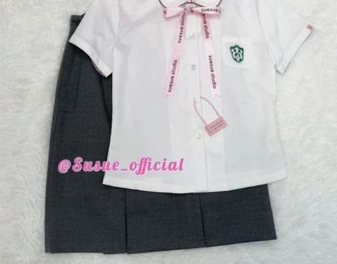 ￼ Suesue_schoolunifor...