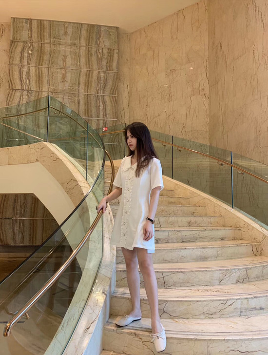 韩版新款2019夏气质白色木耳边娃娃领中长...