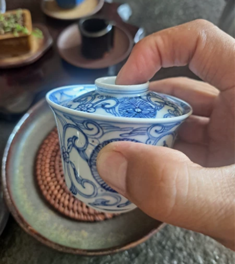 柴烧老式马蹄手绘青花小盖碗，发色纯正包浆厚...