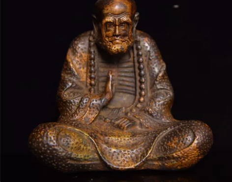 馆藏级老铜《达摩老祖坐像》一尊，制作精美，...