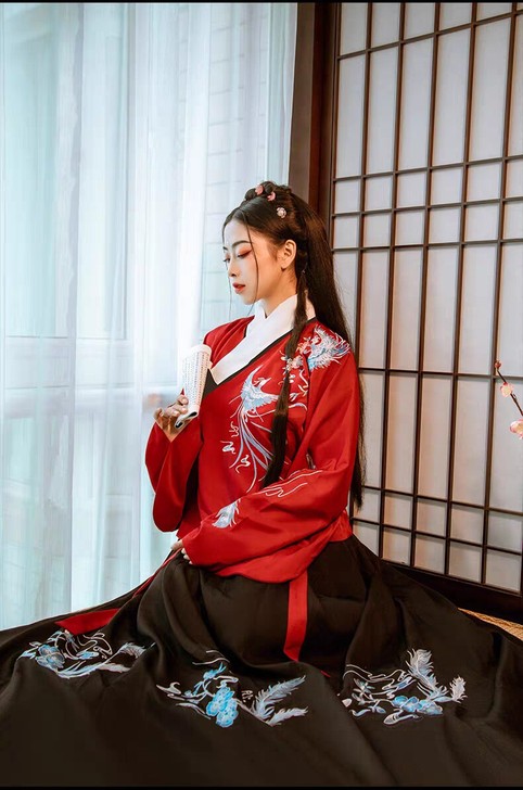 ［出鸾凤］