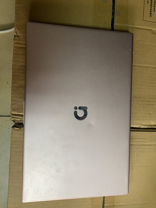 华硕A豆 i3 8145/4Ｇ/512Ｇ固...