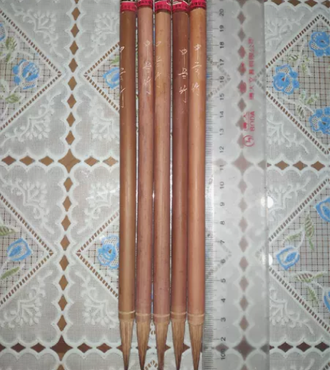 老山羊标，湖笔中兰竹。半价特惠，优质老毛笔...