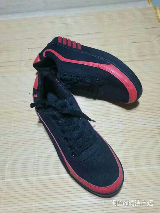 41码运动鞋 新款   鞋子八九新，，没有...