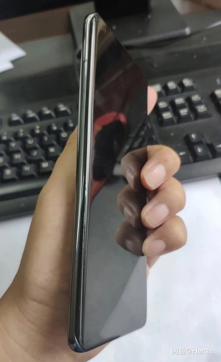 小米11Pro，12+256版本，黑色。4...