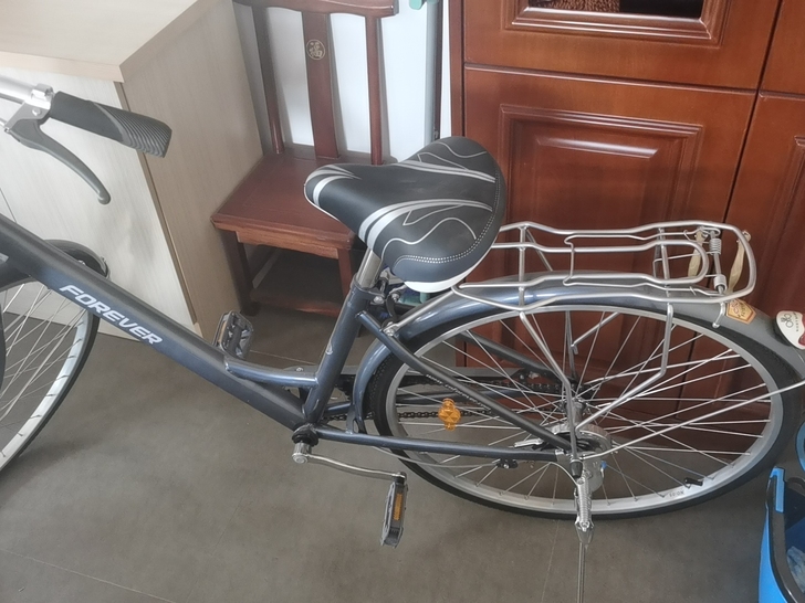 全新永久自行车,全新的便宜出售。