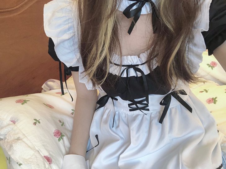 女仆装制服 m码 穿一拍照