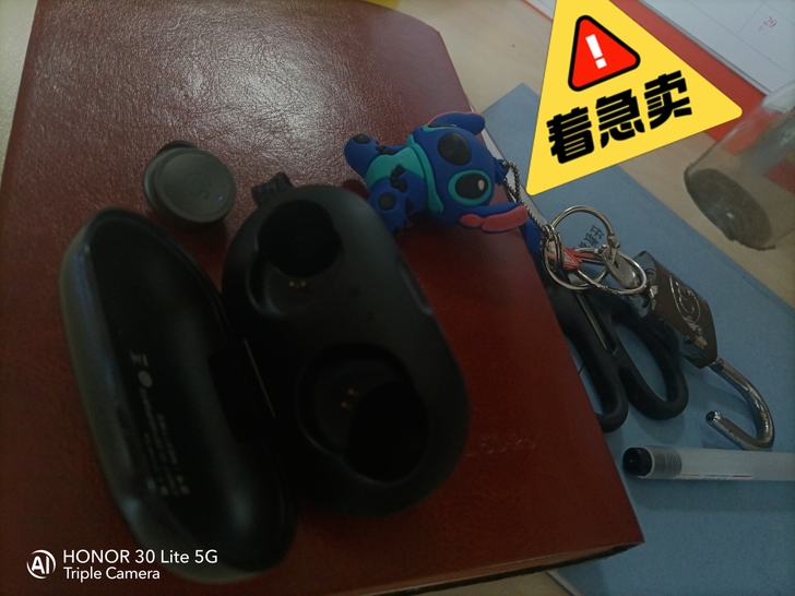 网易云耳机,右耳丢失,可单卖