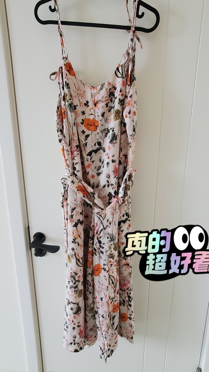 zara连体裤，L码，去三亚穿过一次。不退...