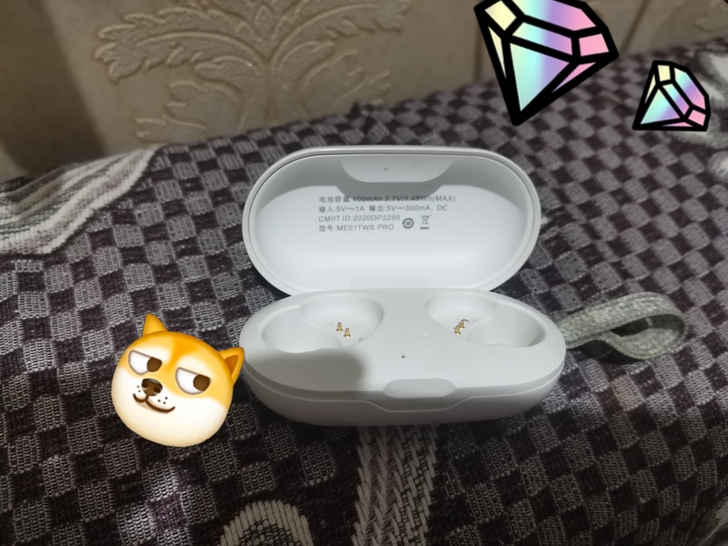 百分百正品，主要是耳机掉完了留着它也没用，...