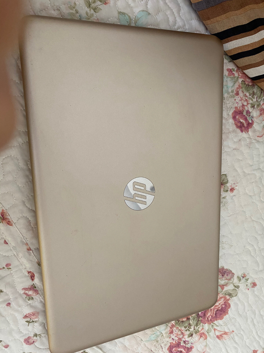 一台惠普笔记本（Intel i5）