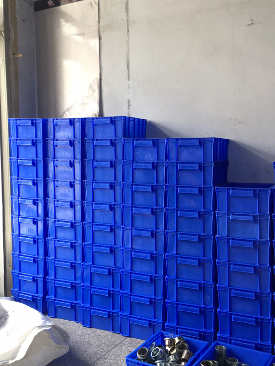 家里开店买多了，出售一百个全新的零件盒，外...