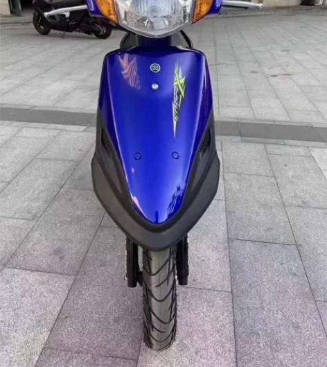 二手摩托车，踏板车，女装车原装蓝色雅马哈福...