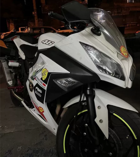 小忍者450，手续齐全，车子精品，欢迎看车...