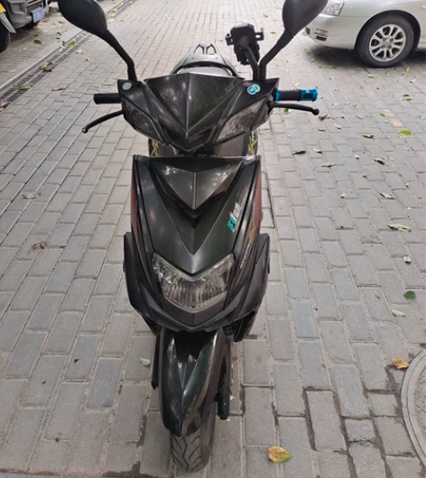国4尚领踏板车，目前几千公里，车子车况好，...