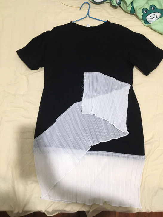 黑白配连衣裙