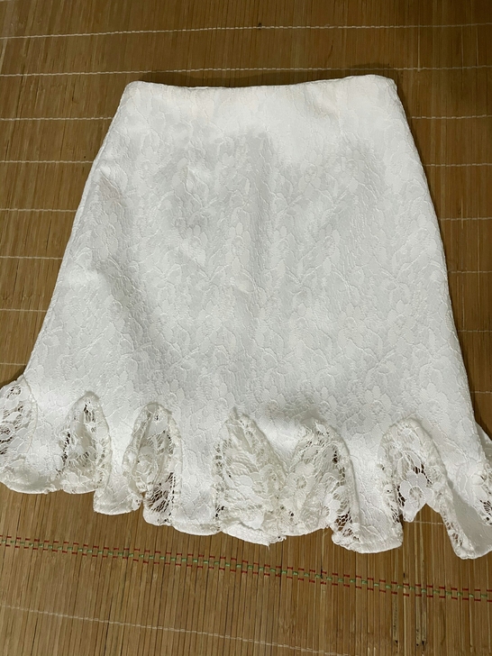 穿过一次，s码，包臀鱼尾裙，介意勿拍