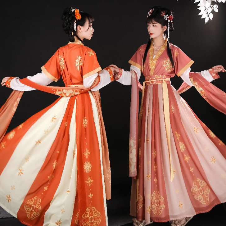 出全新汉服带吊牌包邮