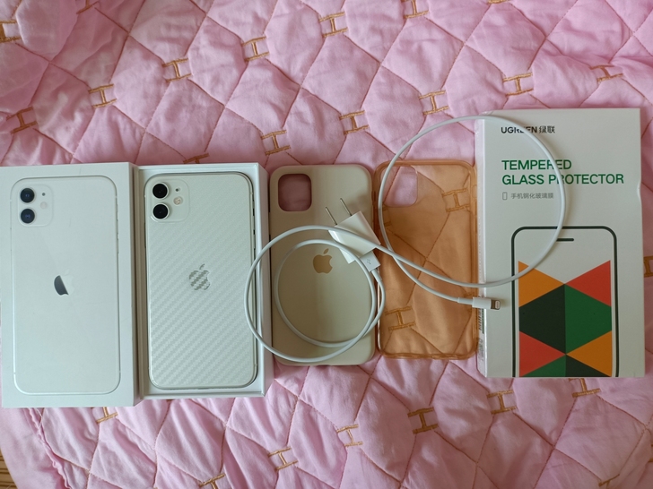 iPhone11白色国行64g 13.5系...