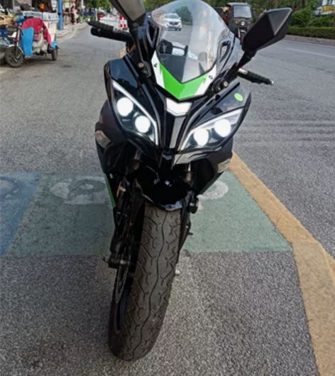 个人一手大力神400cc跑车(双缸水冷电喷...