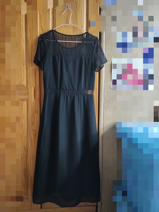 显瘦蕾丝拼接雪纺黑色连衣裙