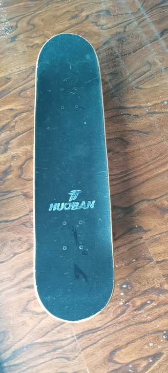 滑板60元出，不包邮，买来400+，买回来...