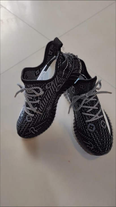 朋友因实体店装修，代处理一批情侣休闲运动鞋...