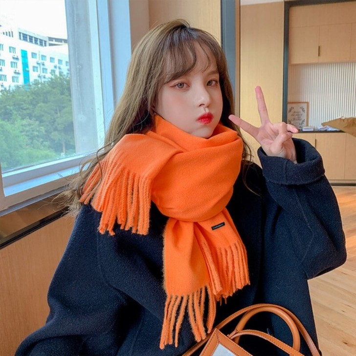 【披肩+围巾两用】细腻质感，亲肤不扎人，轻...