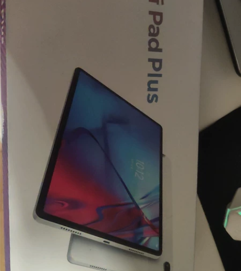 联想小新Pad PLUS 全新,没有任何磨...