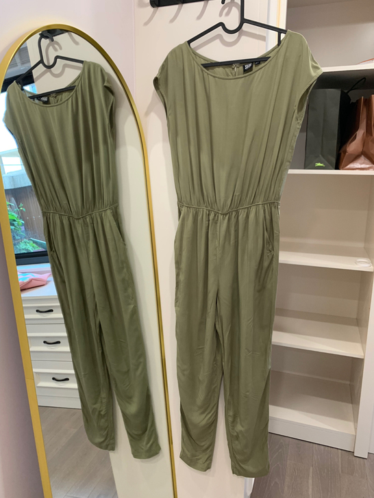 VERO MODA 军绿色连体裤 穿了没几...