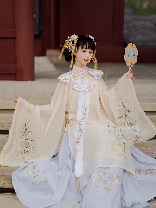 艺缕原创《云裳仙子》汉服重工刺绣立领明制袄裙