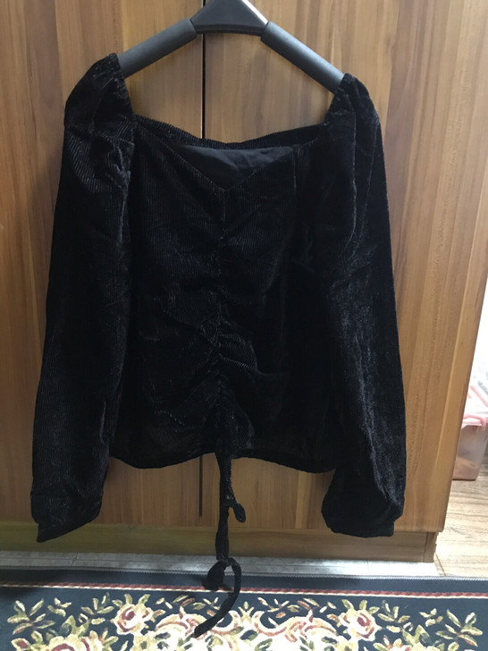 欧货 黑色起肩泡泡袖丝绒黑色小衫春秋冬女装...