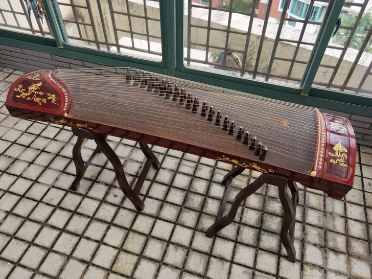 搬家出闲置 9新古筝 小筝 带架子 送指甲...