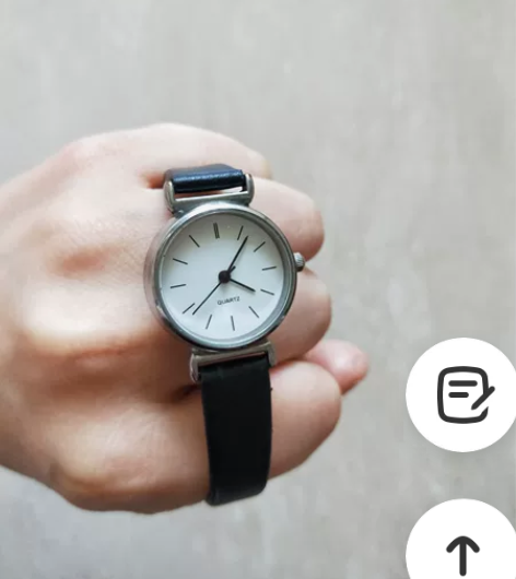 女童皮带手表，时尚简约。第三张图片卡子处开...