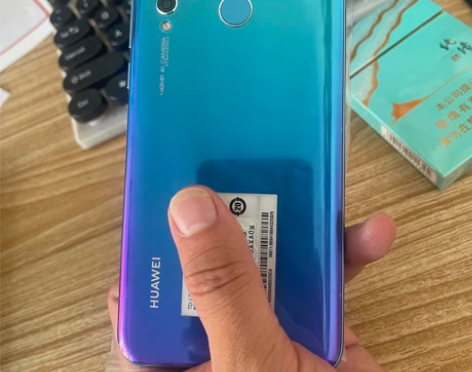 华为nova4  8+128g4800万像...