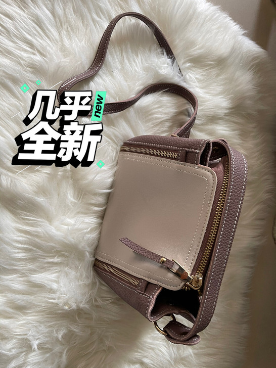 单肩斜挎包 女士韩版百搭 大容量休闲撞色水...