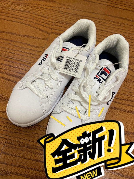 Fila斐乐女款小白鞋，正品，闺蜜海淘回来...