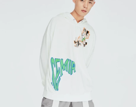 米兰时装周 森马冬宽松卫衣男连帽撞色印花落...